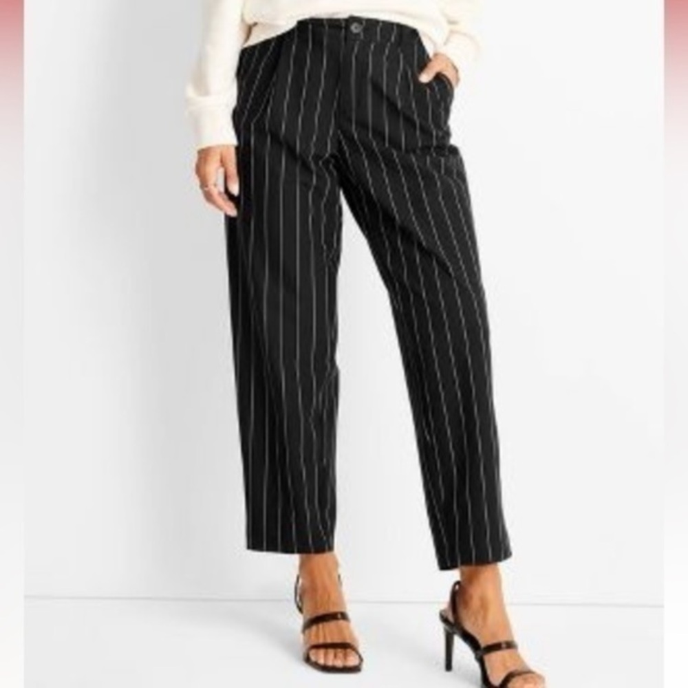 Women's Mid-Rise Front Pleated Pants - Future Collective with Kahlana size 4